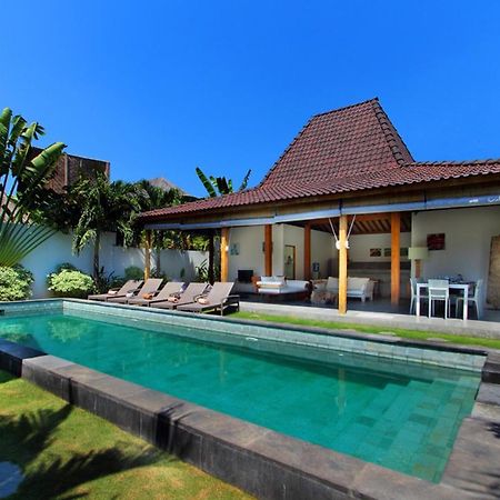 Villa Tinn Tamm By Optimum Bali Villas سمينياك المظهر الخارجي الصورة